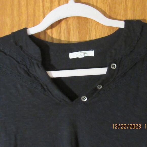 Maurices Flirty Ruffled Tee – Women’s Small - Picture 5 of 7